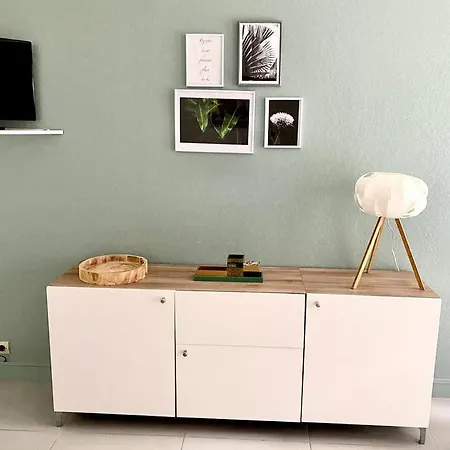 Apartment Appartement-jardinet 300 M St Palais Sur *