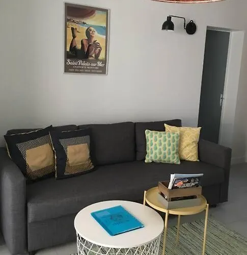 Appartement-terrasse 300m St Palais Sur